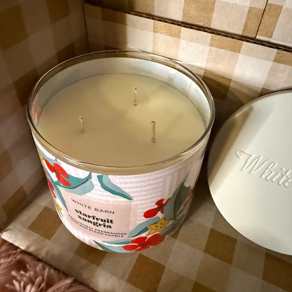 White Barn Starfruit Sangria Candle - Red and Yellow Floral - Picture 4 of 4